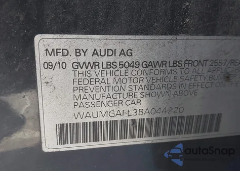 2011 Audi S4 3.0 Premium Plus z USA, uszkodzony, nr VIN WAUMGAFL3BA044220